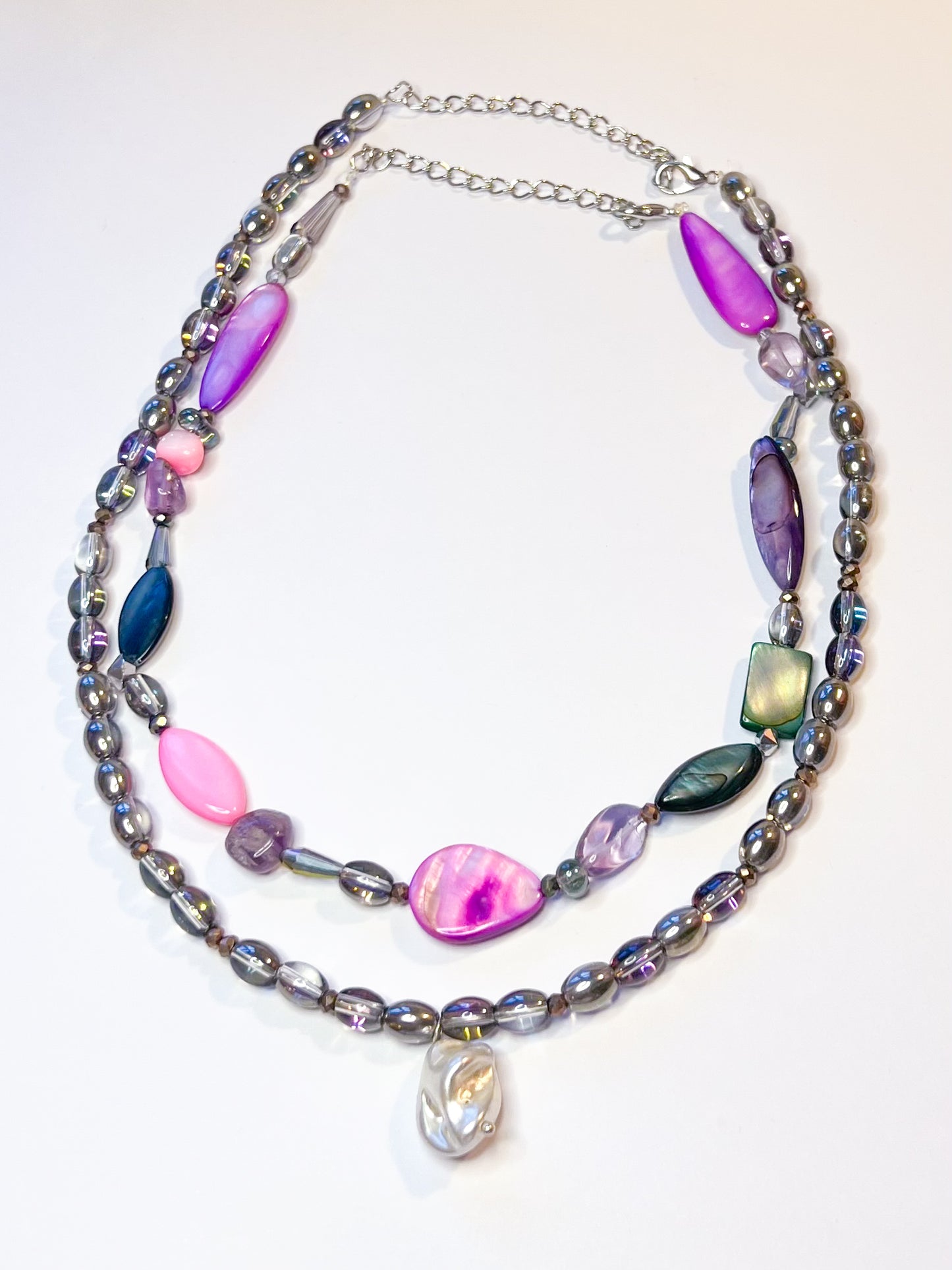 Ava necklace